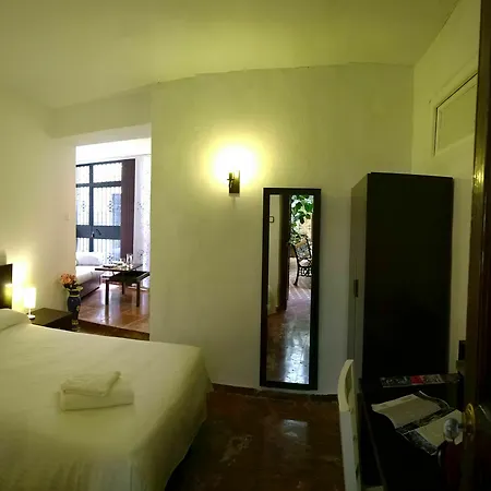 Gasthof Casa Patio De La Vega 3*
