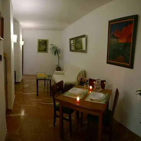 Konukevi Casa Patio De La Vega